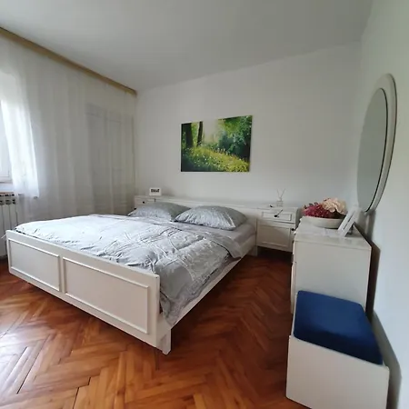 Apartment Brice /